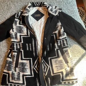 Pendleton Black and White Teddy Jacket with Geometric Design